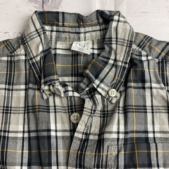 Boys Gap button down - Picture 4 of 5